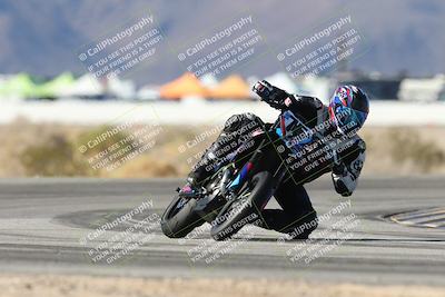 media/Dec-07-2025-CVMA (Sun) [[3e7d2de5dc]]/Race 7-Formula Lightweight Twins Shootout/